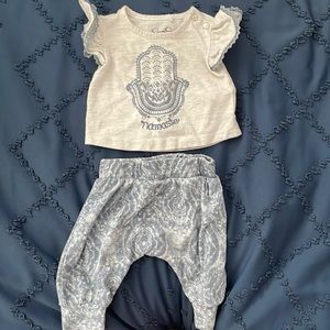 Jessica Simpson baby girl outfit